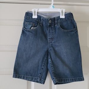 Boys jean short size 8 with a waistband